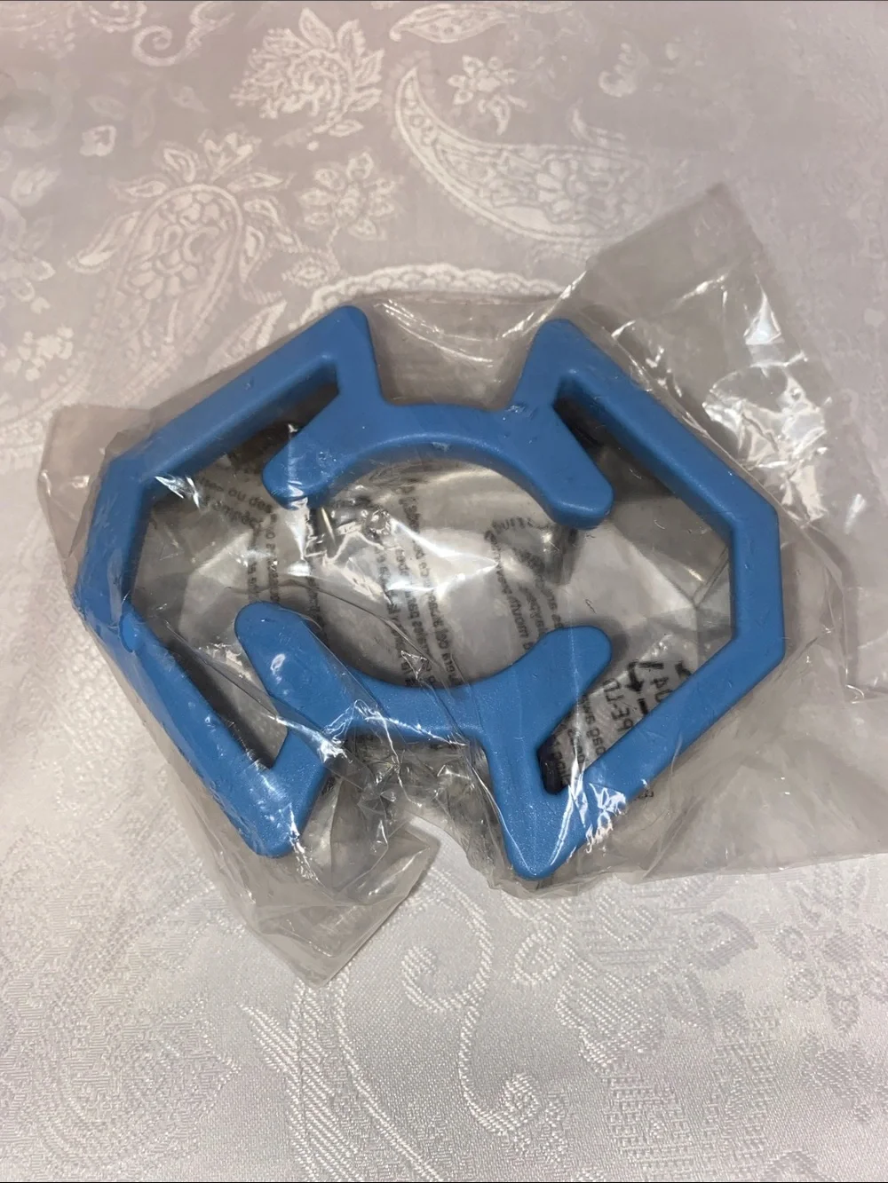 BRAND NEW & SEALED Williams-Sonoma Star Wars Sandwich / Cookie Cutters, set of 2
